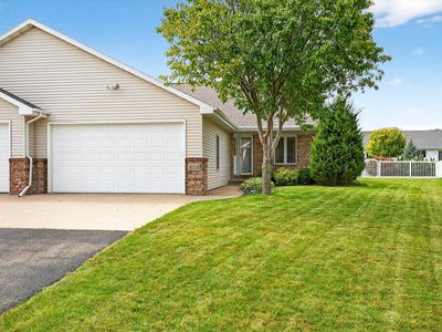N1119 Craftsmen Ct, Greenville, WI, 54942