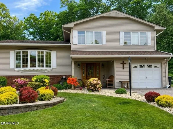 12 Ned Drive, Matawan, NJ 07747