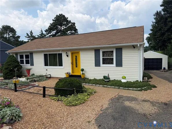 2206 Lancers Blvd, North Chesterfield, VA 23224