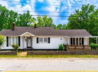 13 Agnew Rd, Greenville, SC 29611