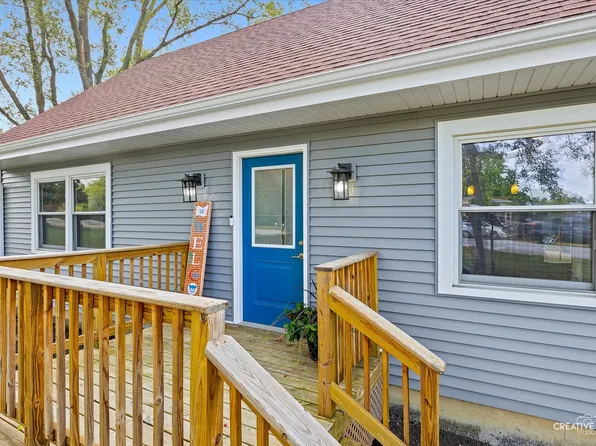 27W719 Timber Ln, West Chicago, IL 60185