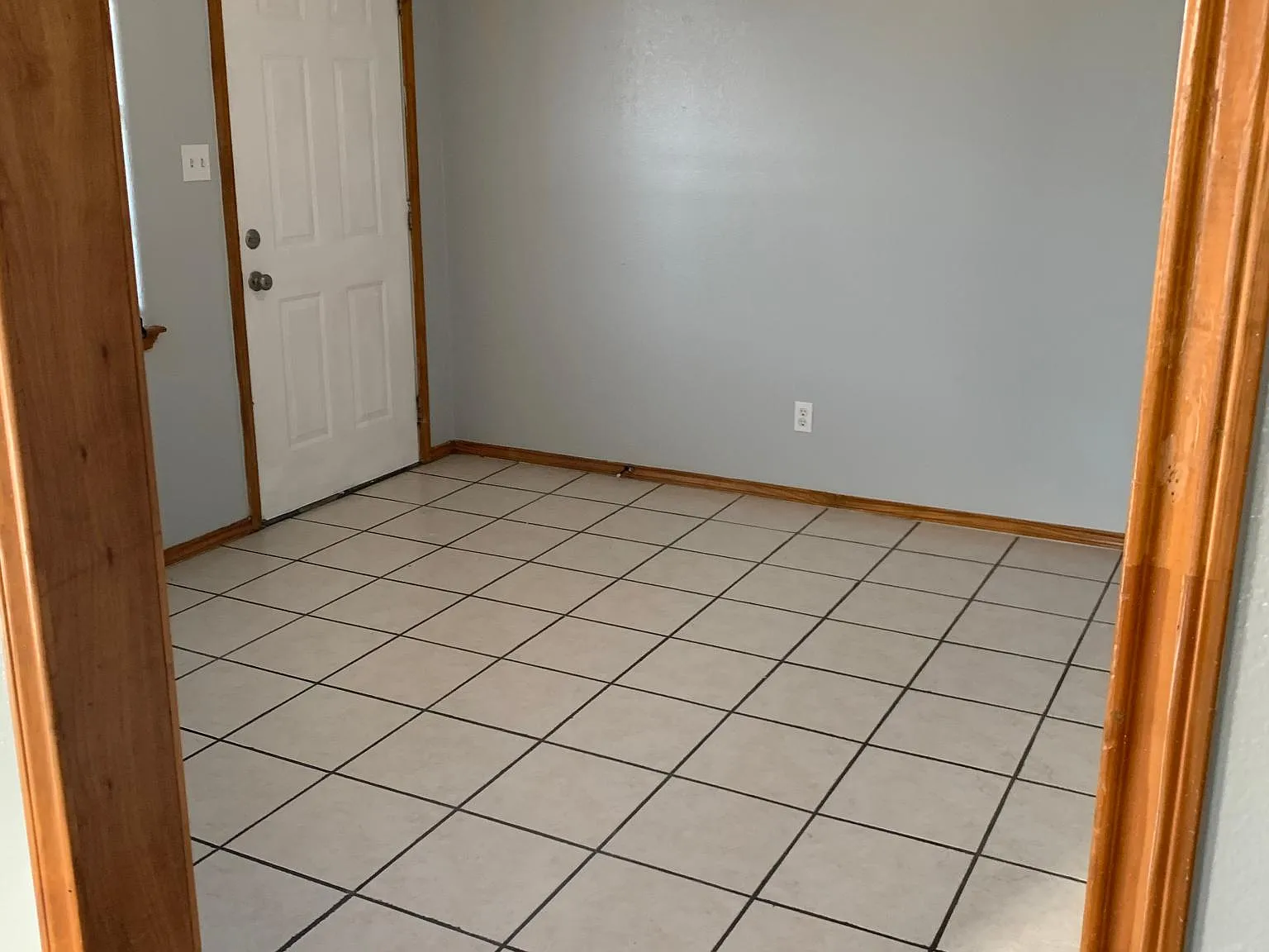 2 bed, $1,000 — Photo 3
