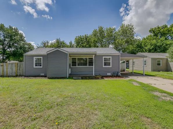 233 S Lamar Ct, Haysville, KS 67060