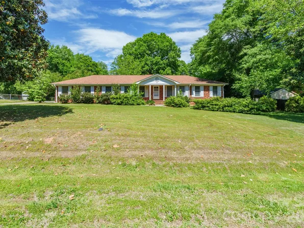 2506 Colebrook Dr, Rock Hill, SC 29732