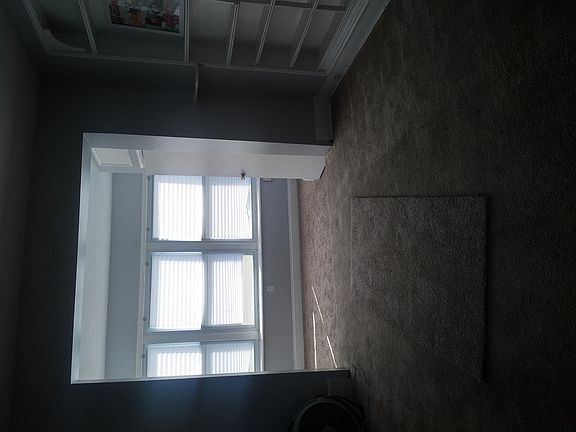 4th image of 2725 S 70th St Fl 1ST
