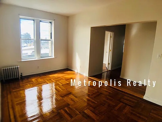 Rented by Metropolis International Realty Inc. | media 41