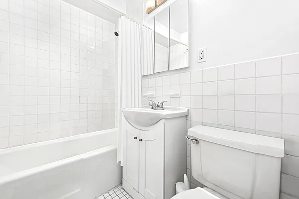 Rented by Douglas Elliman | media 16