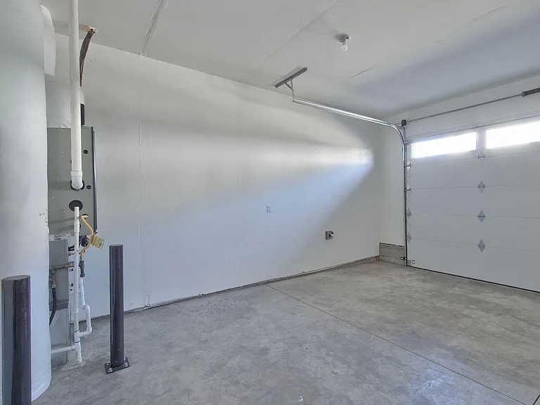 5617 SE Logan Ln — Photo 48
