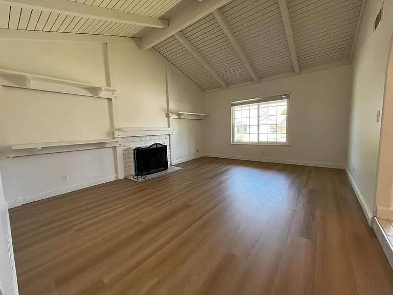 6313 Malory Dr — Photo 4