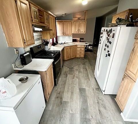 5th image of 545 Tasha Way