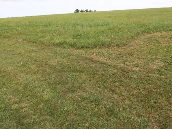 5255 Stonegate Dr, Zanesville, OH 43701