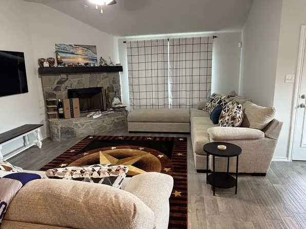 308 Paloma St, Weatherford, TX 76087