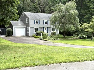 82 Randolph Dr, Glastonbury, CT 06033