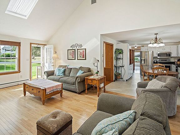 Comfortable Open Space!