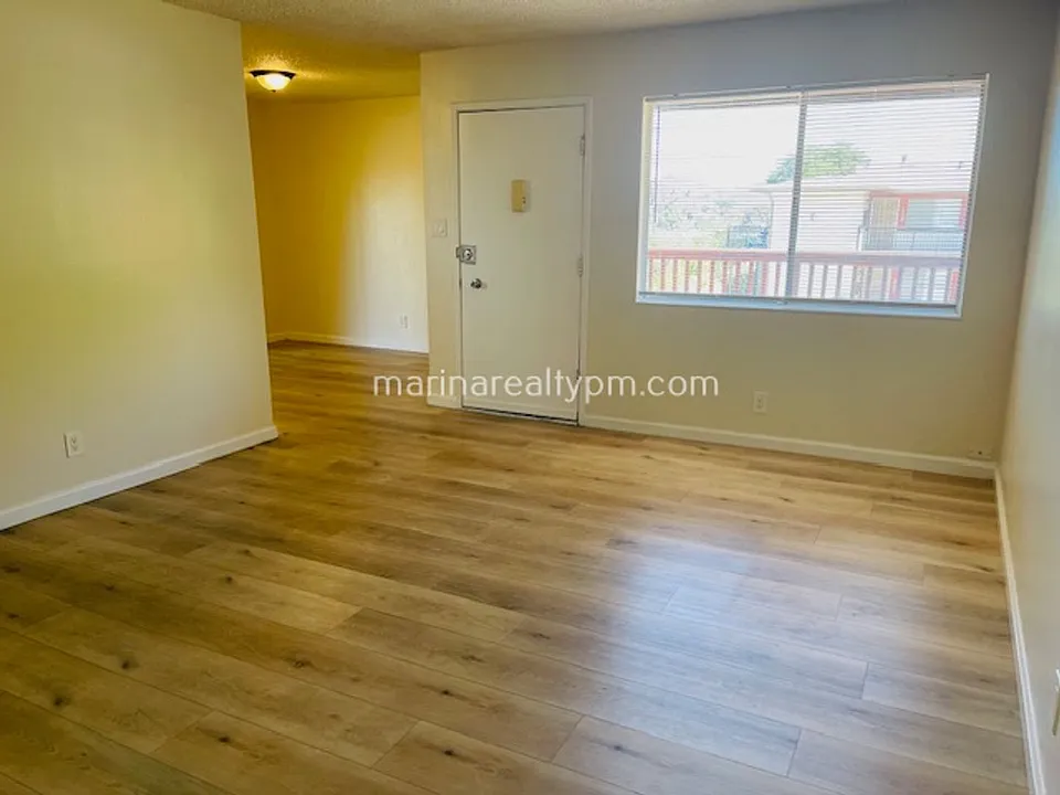 1488-1494 Valle Vista Ave