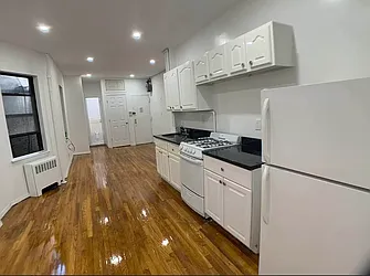 Rented by Salon Realty Corp