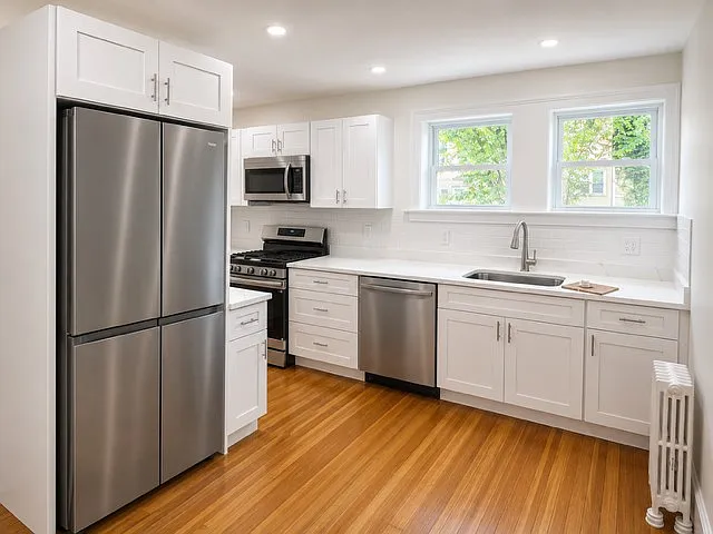 684 Hope St #1 — Photo 6