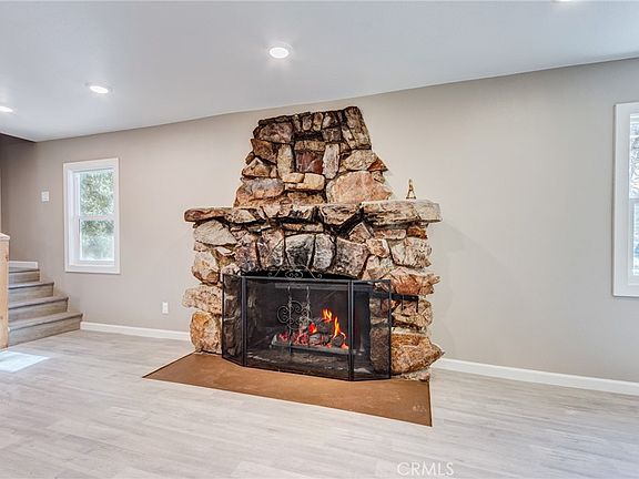 4th image of 33350 Robin Dr