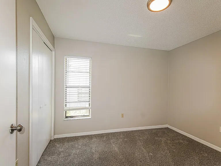11479 Cavern Rd — Photo 14