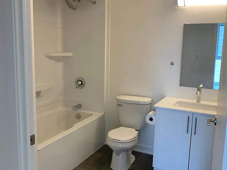 128 King St N #1009 — Photo 7