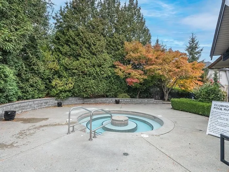 15175 62a Ave #97 — Photo 30