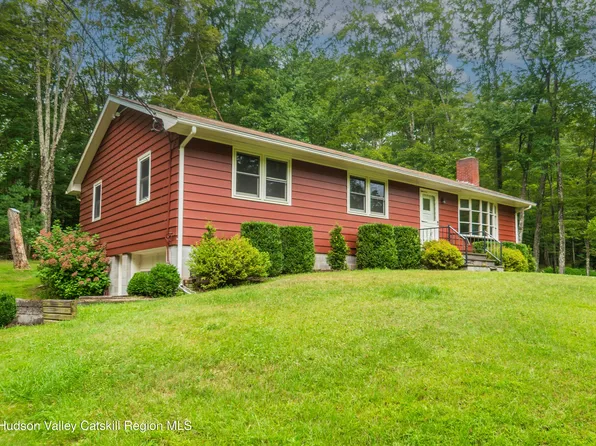 366 Woodland Rd Road, Accord, NY 12404