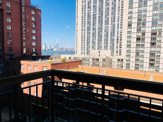 Rented by Battery Park Realty | media 15
