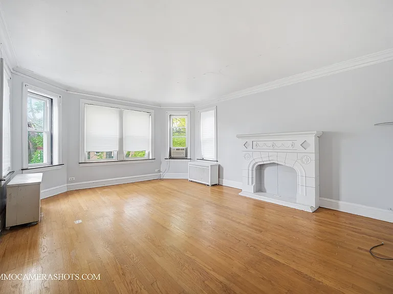 2045 W Farragut Ave #3 — Photo 15