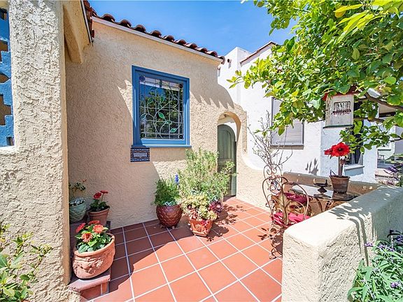 3rd image of 39 Corona Ave
