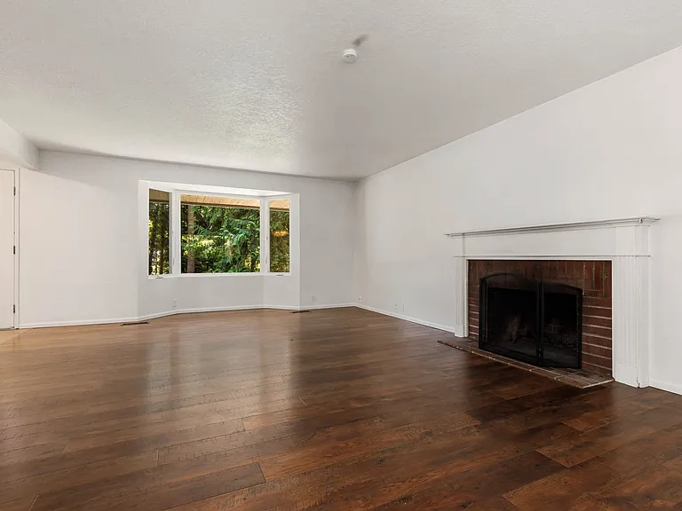 18104 NE 197th Pl — Photo 7