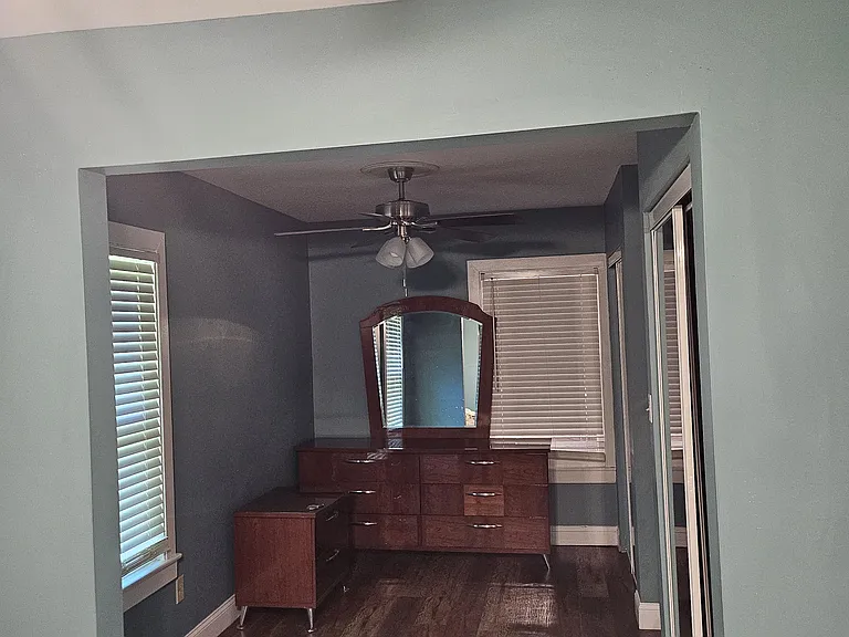 4628 Tyler St — Photo 8