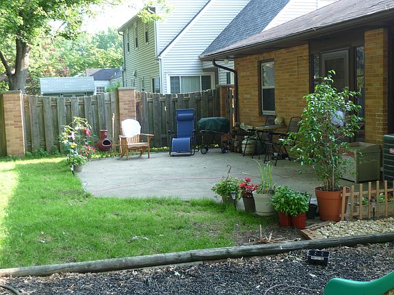 4th image of 203 S 34th St
