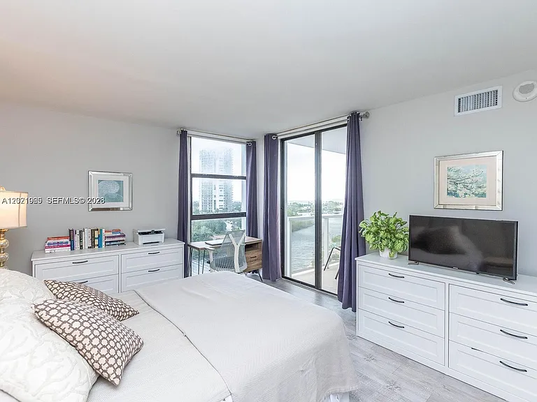 3701 N Country Club Dr #1002 — Photo 21