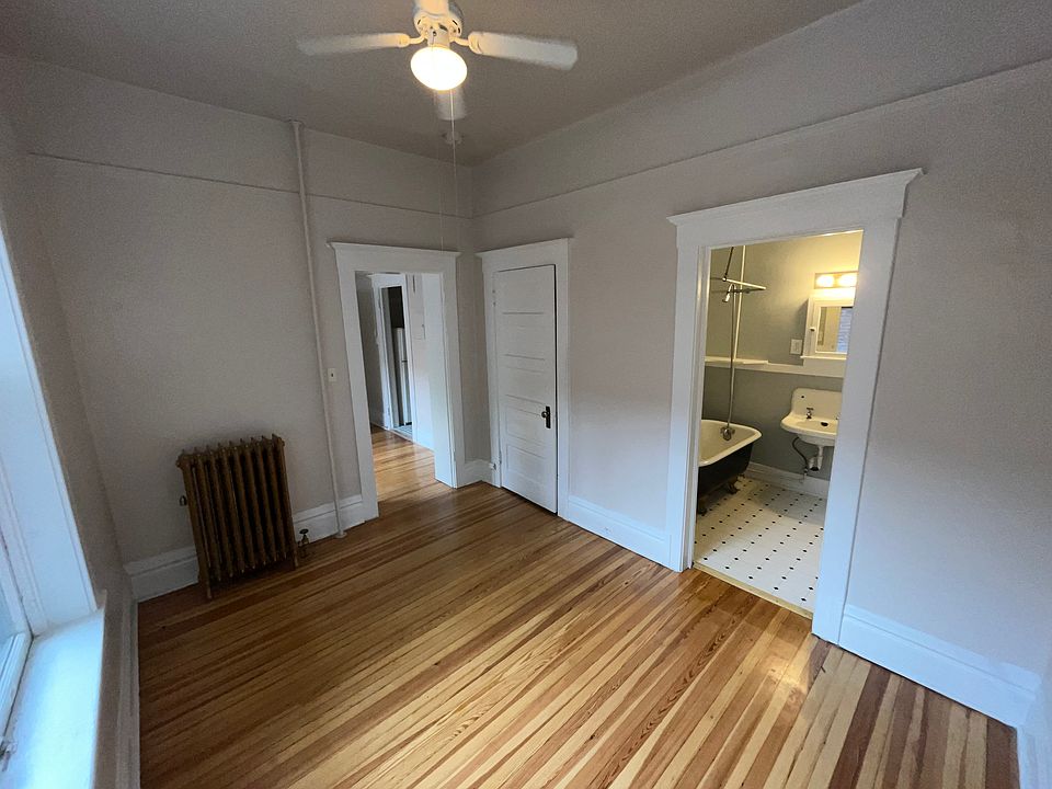 1st image of 1055 N Clarkson St APT 5