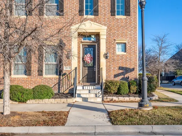 8213 Main St, North Richland Hills, TX 76182