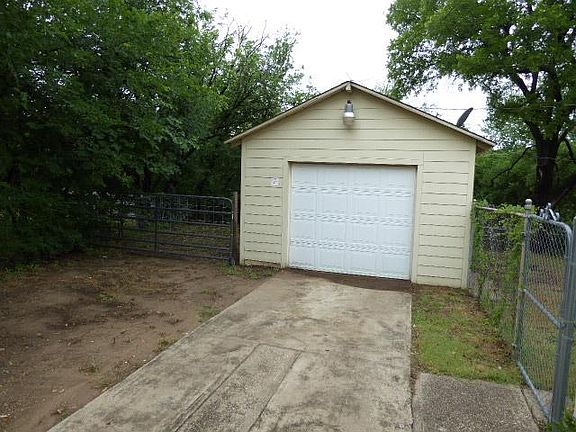 5th image of 1705 Lawther Dr