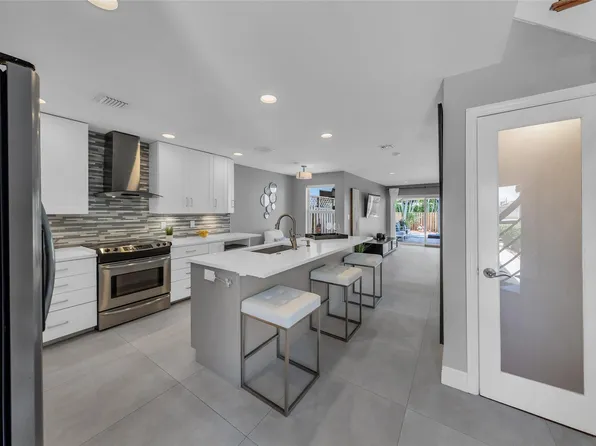 805 SW 8th Terrace, Fort Lauderdale, FL 33315