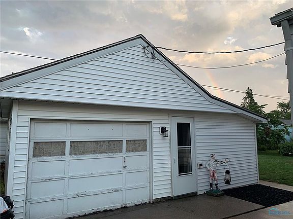3rd image of 713 Anderson St