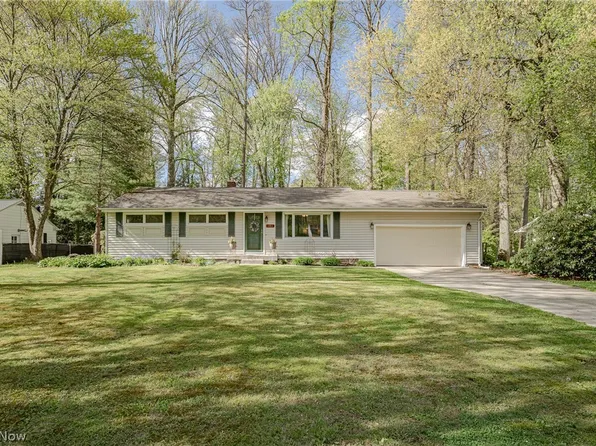193 Timberlane Dr, Northfield, OH 44067