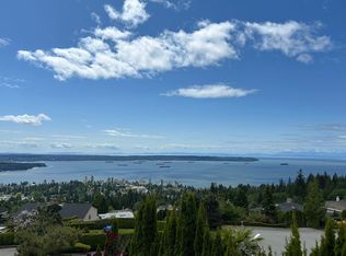 2555 Westhill Dr, West Vancouver, BC V7S3B7