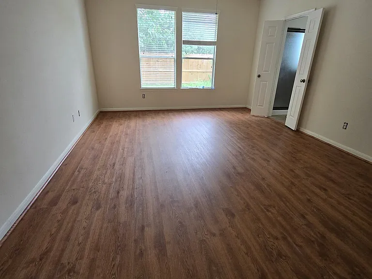 20126 Breezy Oak Ct — Photo 3