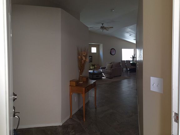 3rd image of 510 Regal Robin Way