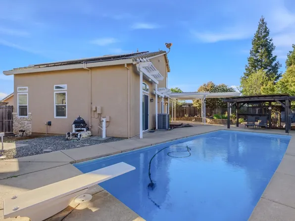 748 Swallowview Ct, Lincoln, CA 95648