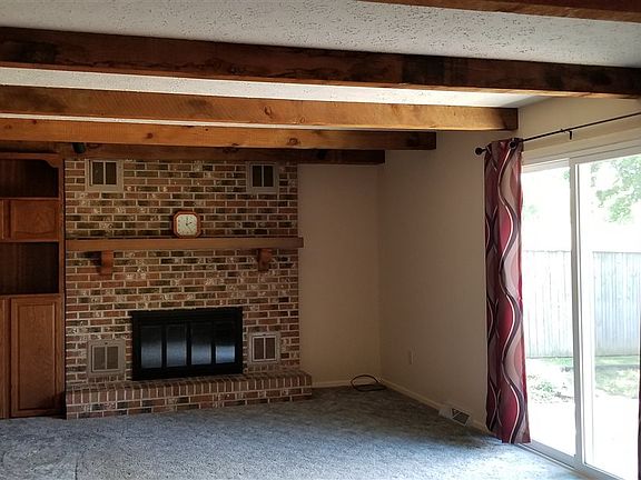 5th image of 532 Forest Hills Blvd