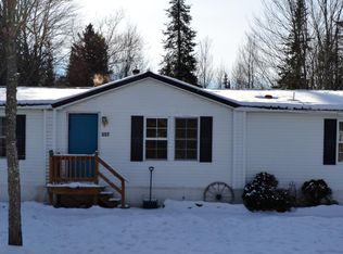 657 Old Town Rd, Hudson, ME 04449