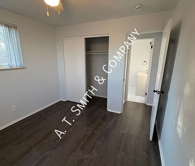 5427 Dover St #E — Photo 5