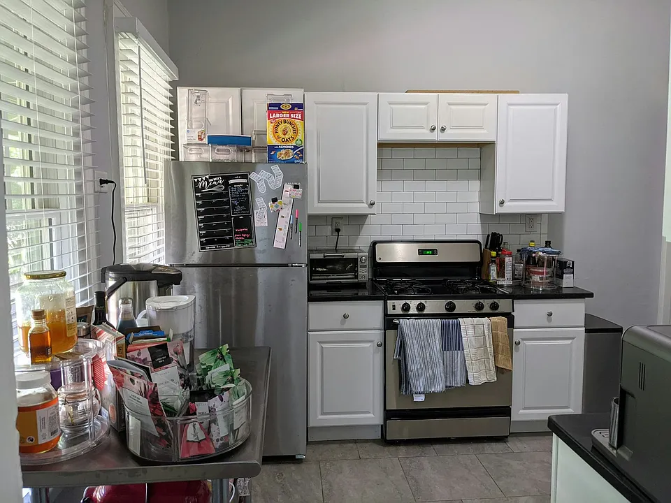 Kitchen 1a