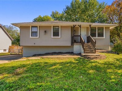 103 SE Crescent St, Lees Summit, MO, 64063