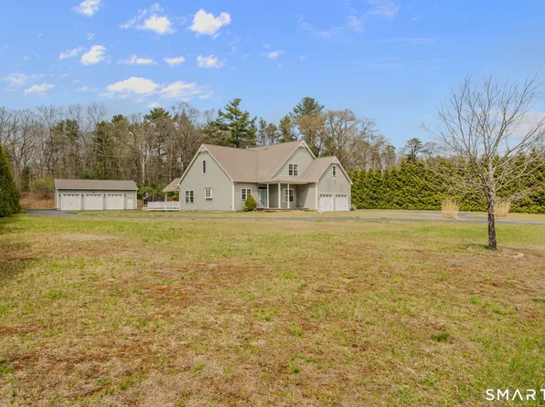 8 Quiet Cove Lane, Griswold, CT 06351