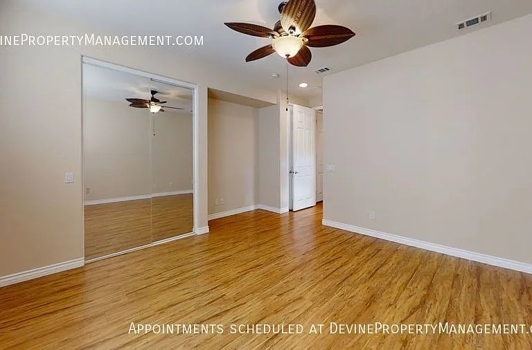 916 Essex Rd — Photo 5